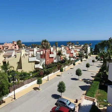Luxury Beach Front Penthouse With Own Pool.bp9
