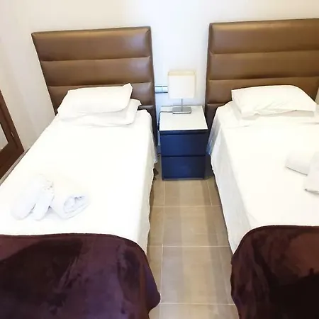 Luxury Beach Front Penthouse With Own Pool.bp9