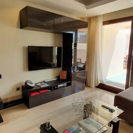 Luxury Beach Front Penthouse With Own Pool.bp9