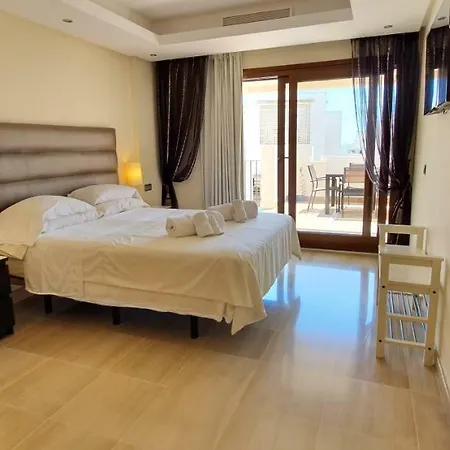 Luxury Beach Front Penthouse With Own Pool.bp9 *